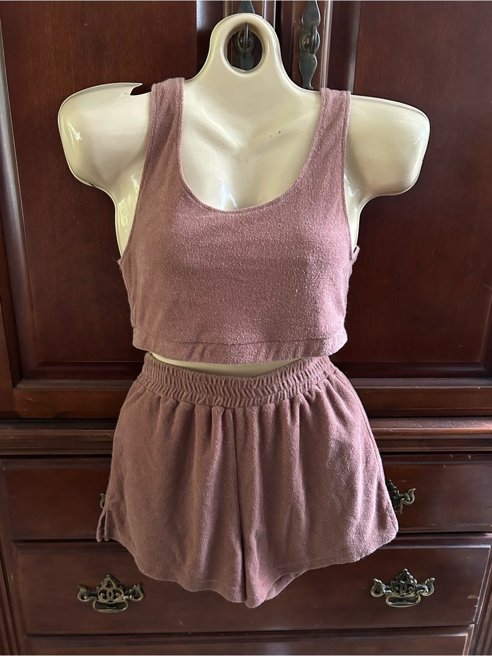 Day&Night 2010’s Vintage Crop Tank & Elastic Waist Shorts Set - Tan